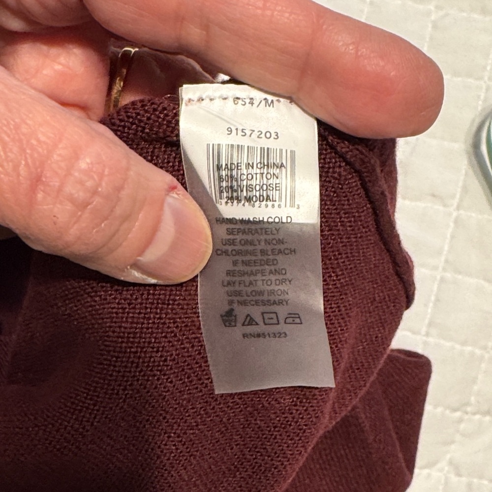 Vince Camuto burgandy sweater NWT sz M   D7 - Picture 6 of 6